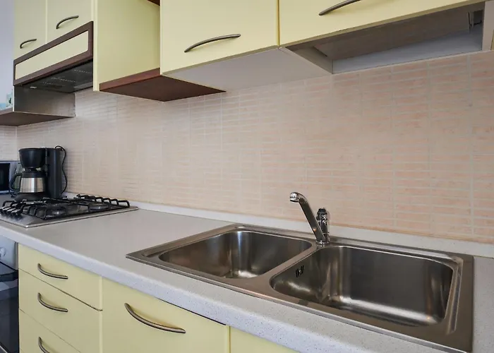 Appartement Aurora - Dma330 By Interhome